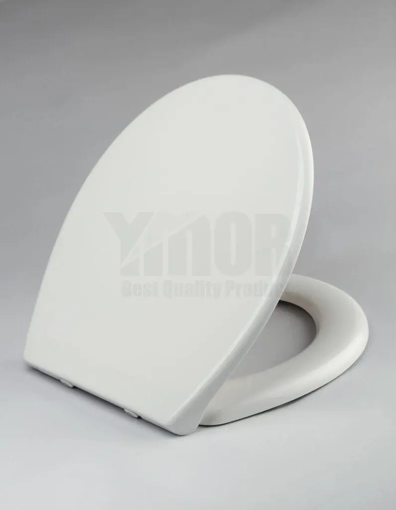 מושב אסלה לבן מפלסטיק קשיח- פוליפרופילן איכותי ועמיד