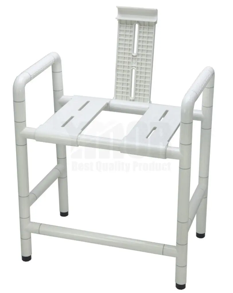 כיסא נוחות שמתאים למקלחת ולשירותים. עשוי מנירוסטה איכותית אל חלד בציפוי לבן. עם תקן בינלאומי