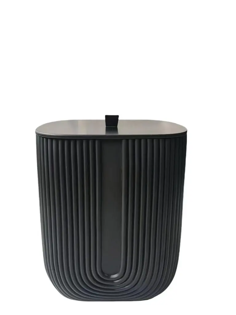 פח אשפה לשירותים 5 ליטר סדרת SUN בגימור שחור